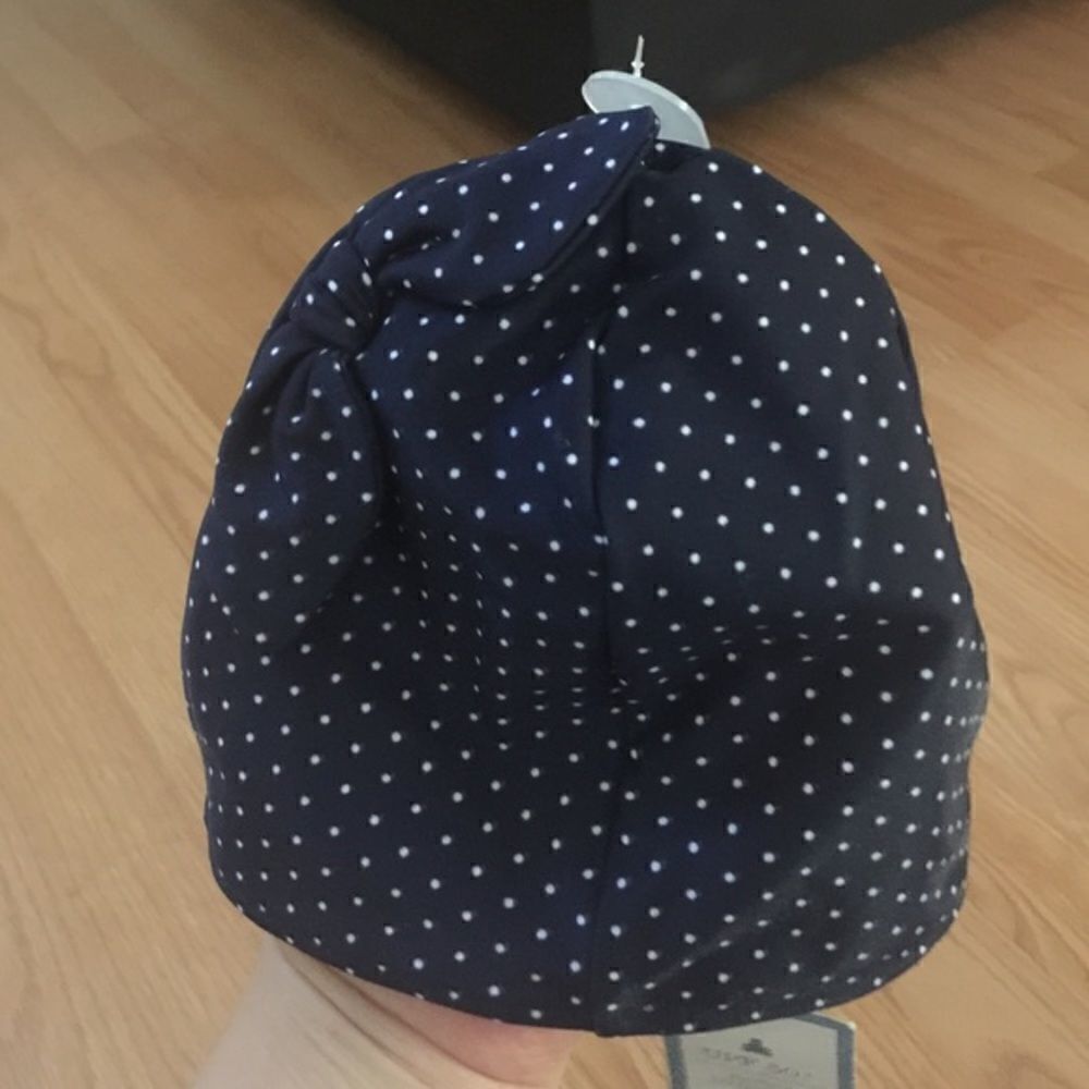 Gap hat baby girl👧
